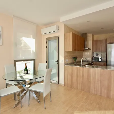 Melior Precioso Y Acogedor Apartamento En Primera Linea * Кальпе